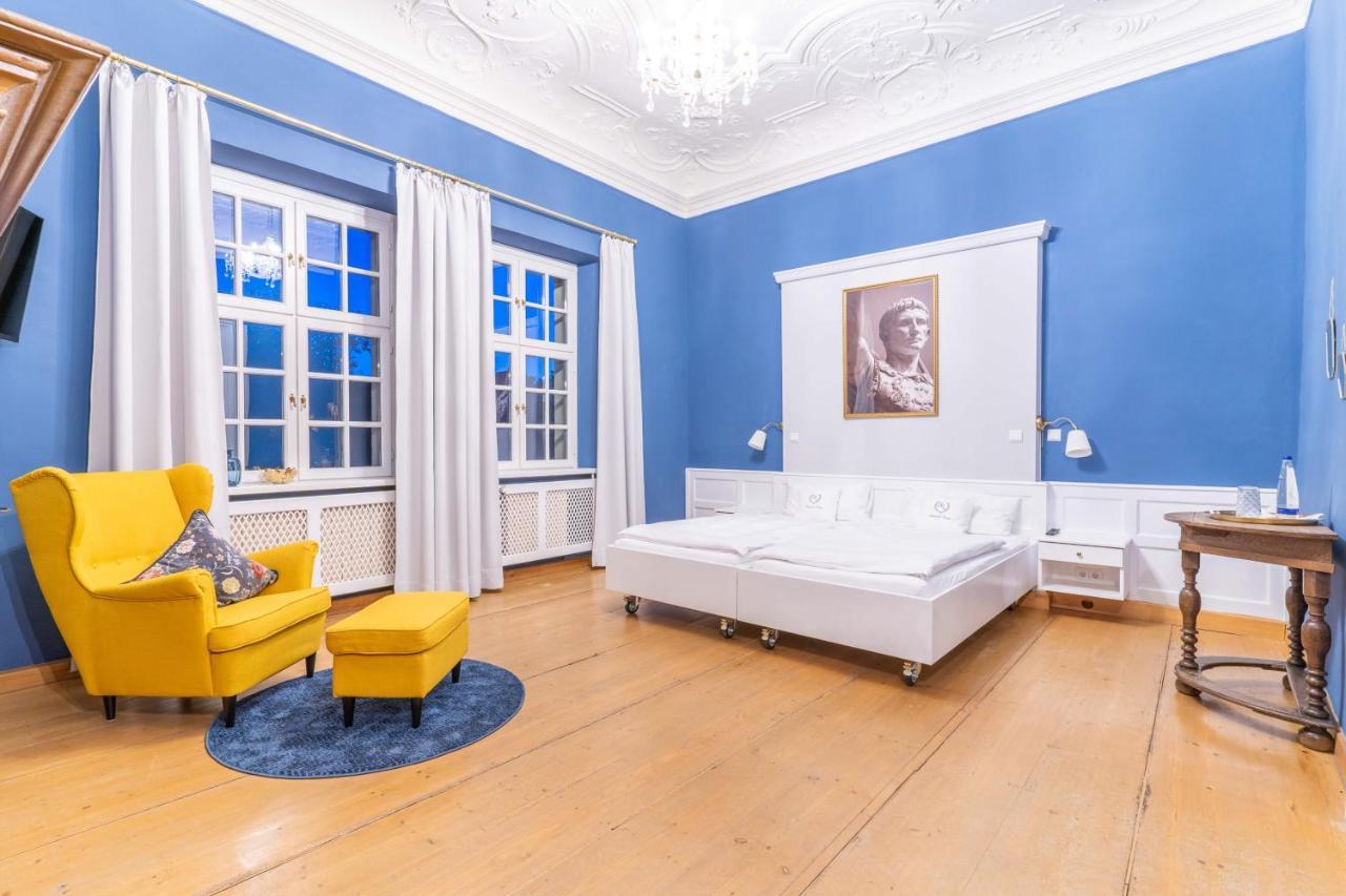 Gasthof Roemischer Kaiser Ellingen Bagian luar foto